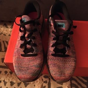 Nike Flyknit max
